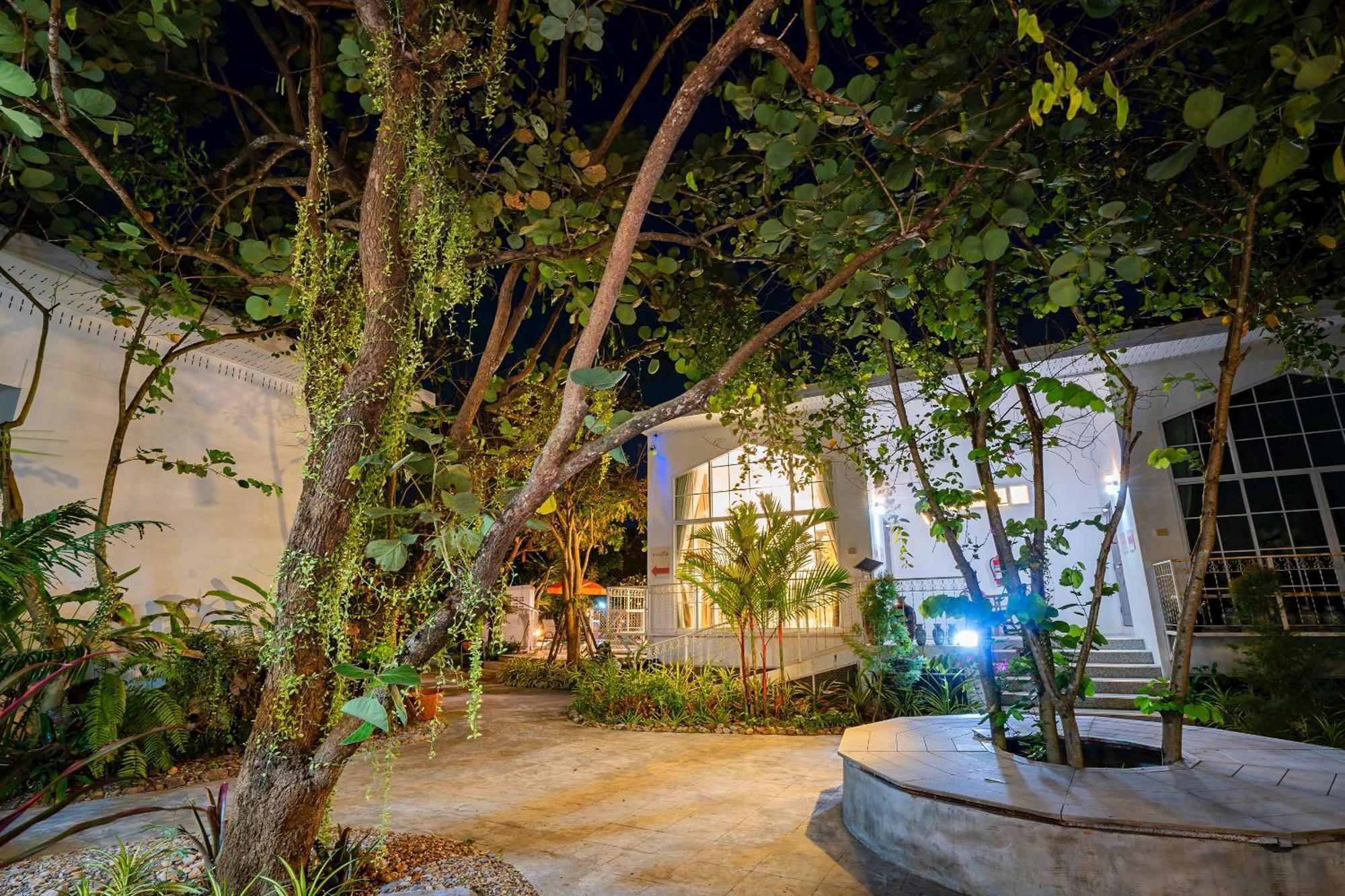 Utapao Sattahip Rayong Resort Ban Nong Sa Exterior foto